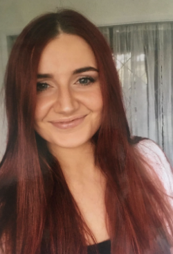 Emer Headshot