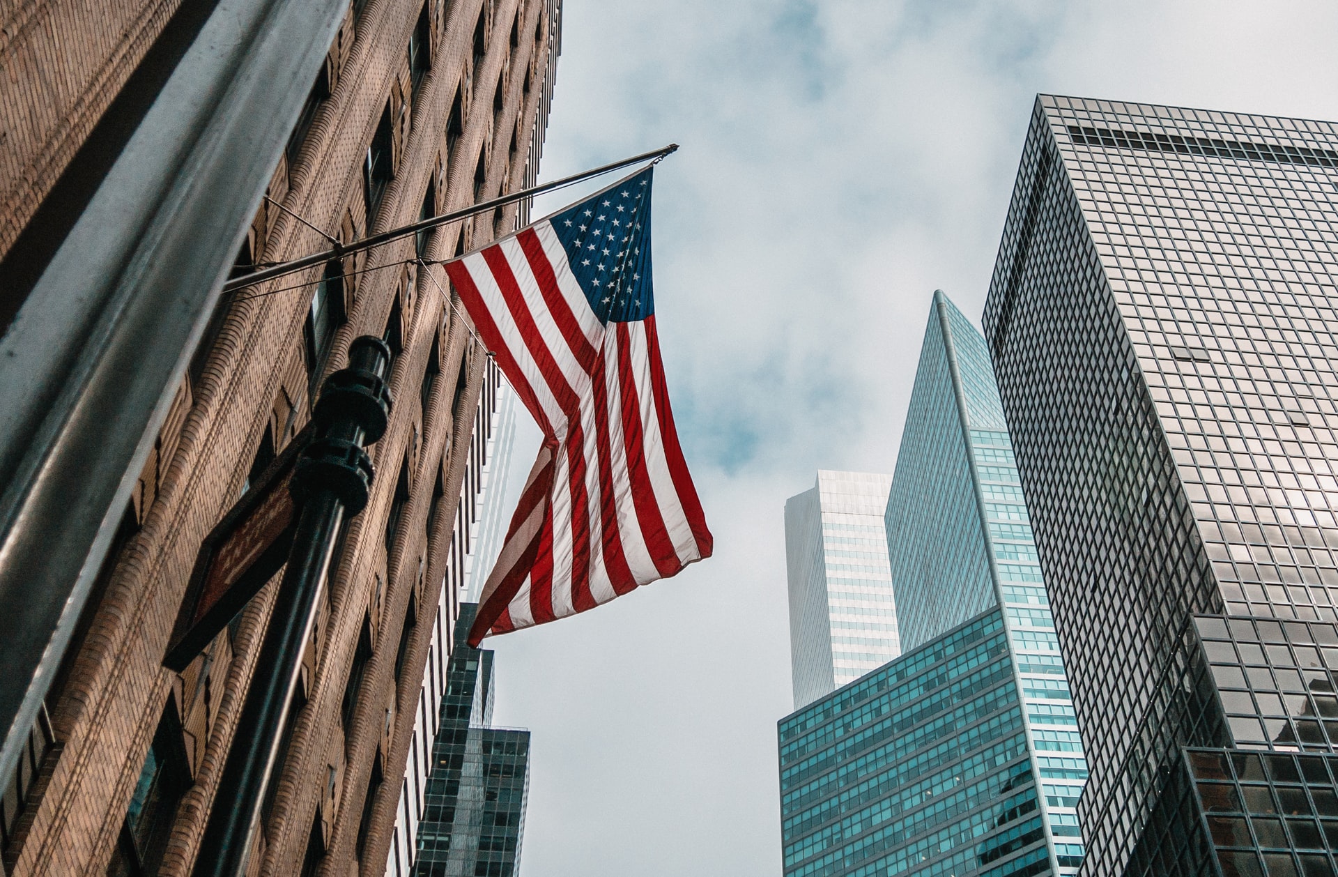 USA_flag_buildings